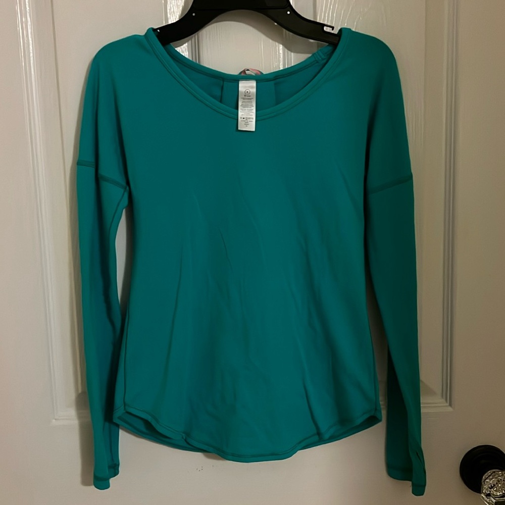 Super cute Ivivva long sleeve shirt